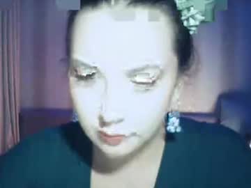 Moodiemira Chaturbate stream image from August 18, 2025