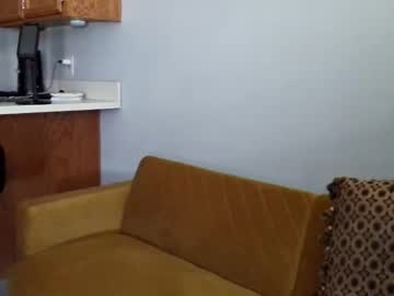 Shantytownfancy Chaturbate stream image from August 18, 2025