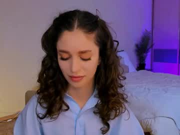 Christinaconteeree Chaturbate stream image from August 18, 2025