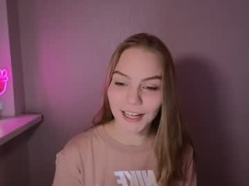 Jodiewithgreen Chaturbate stream image from August 18, 2025