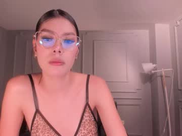 Niasalvatore Chaturbate stream image from August 18, 2025