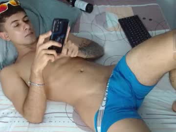 Boyg_Hots Chaturbate stream image from August 18, 2025