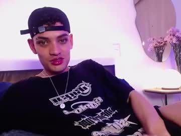 Troyevill Chaturbate stream image from August 18, 2025