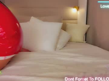 Innocent_Hotwife Chaturbate stream image from August 18, 2025