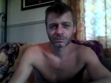 Maxthewolf Chaturbate stream image from August 18, 2025