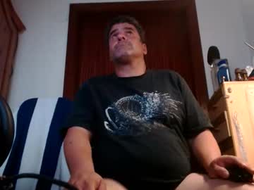 Divitimido Chaturbate stream image from August 18, 2025