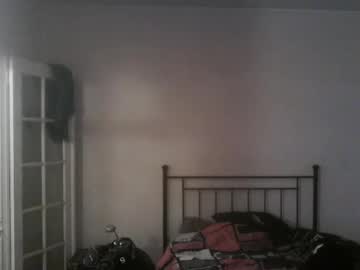 Kris_Tingle Chaturbate stream image from August 18, 2025