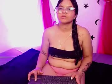 Mabelsweet303av Chaturbate stream image from August 18, 2025