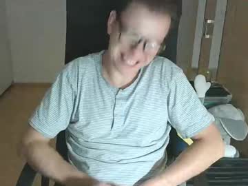 Niceguyflo stream image from August 18, 2025