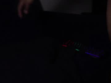 Yio75006 Chaturbate stream image from August 19, 2025