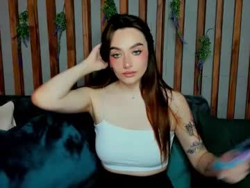Emilytylerr Chaturbate stream image from August 19, 2025