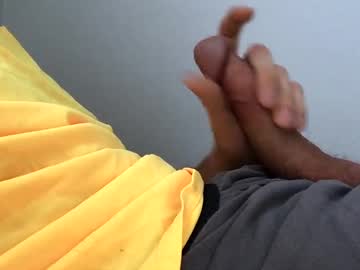 Longboitoi Chaturbate stream image from August 19, 2025