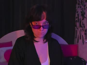 Dreamgirllove Chaturbate stream image from August 19, 2025