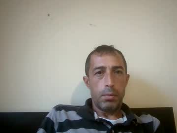 Venven555 Chaturbate stream image from August 19, 2025