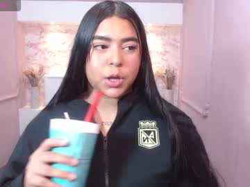 Tracyllane Chaturbate stream image from August 19, 2025