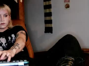 Xxsloanexxx Chaturbate stream image from August 19, 2025