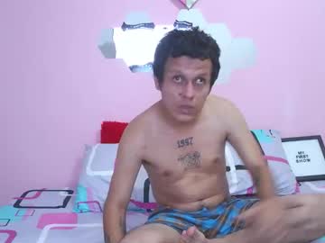 Robertjones_ Chaturbate stream image from August 19, 2025