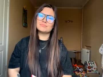 Chelseaosmanski Chaturbate stream image from August 19, 2025