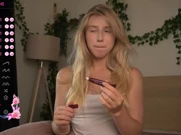 Chloe_Guidry Chaturbate stream image from August 19, 2025