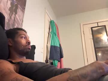 Hennesseyyyy Chaturbate stream image from August 19, 2025