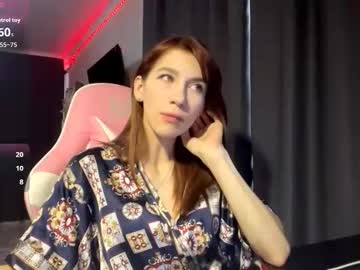 Peggyfelton Chaturbate stream image from August 19, 2025
