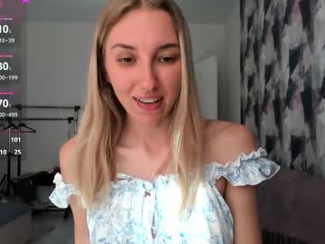 Sunny_Rina Chaturbate stream image from August 19, 2025