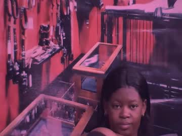 Ebonybusty4u Chaturbate stream image from August 19, 2025
