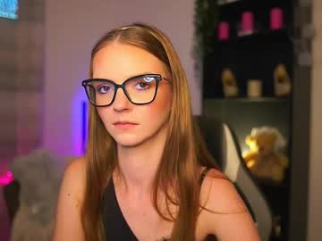 Gisela_Jilk Chaturbate stream image from August 19, 2025
