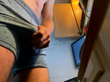 Lunabella101 Chaturbate stream image from August 19, 2025