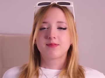 Meedelfi Chaturbate stream image from August 19, 2025
