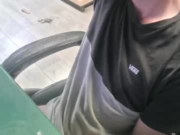 Bigpeepdude Chaturbate stream image from August 19, 2025