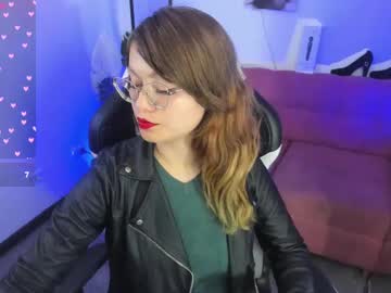 Blackberry_S Chaturbate stream image from August 19, 2025