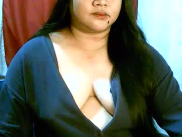 Pinayjona Chaturbate stream image from August 19, 2025