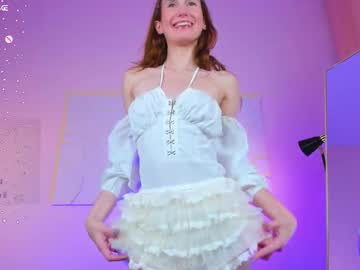 Sallybiscuit Chaturbate stream image from August 19, 2025