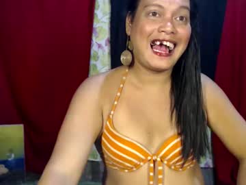 Urasiandominaxx Chaturbate stream image from August 19, 2025