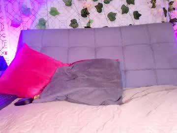 Colett_Hall Chaturbate stream image from August 19, 2025