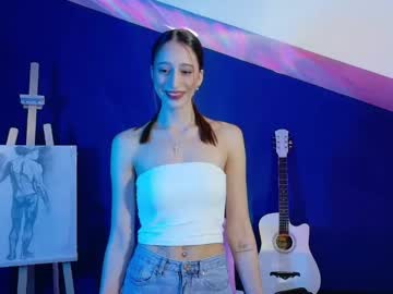 Rioestrella Chaturbate stream image from August 19, 2025