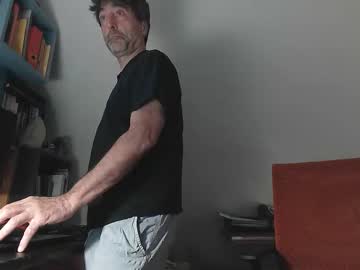 Josin75 Chaturbate stream image from August 19, 2025