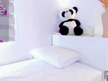 Velvet_Aurora Chaturbate stream image from August 19, 2025