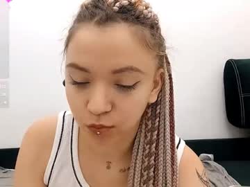Tiffanyrawi Chaturbate stream image from August 19, 2025
