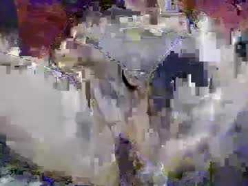 Emberkingsleigh Chaturbate stream image from August 19, 2025
