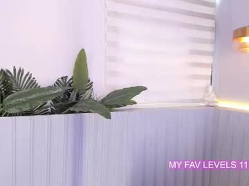 Stephany__Monroe Chaturbate stream image from August 19, 2025