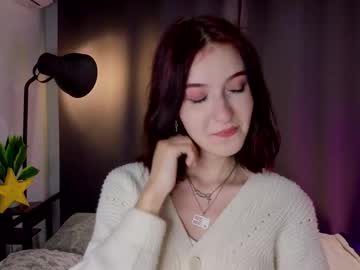 Dionneslupe Chaturbate stream image from August 19, 2025