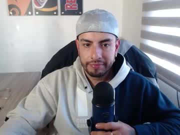 Dereck_Fiore Chaturbate stream image from August 19, 2025