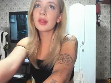 Emili_For_You_Bb Chaturbate stream image from August 19, 2025