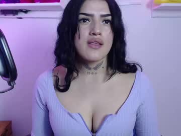 Sari_Belle Chaturbate stream image from August 19, 2025