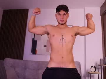 Davies_Brown Chaturbate stream image from August 19, 2025