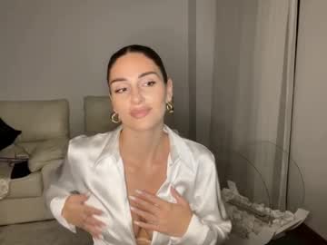 Margotdeville Chaturbate stream image from August 19, 2025