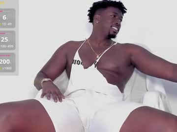 Michaell_James Chaturbate stream image from August 19, 2025