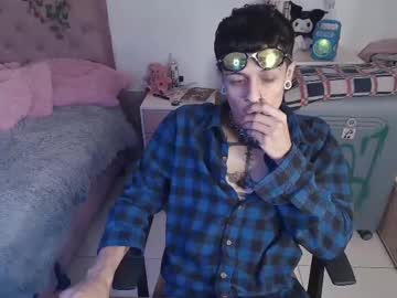 2cb0y Chaturbate stream image from August 19, 2025